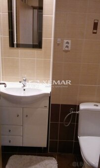 Prenájom: Zariadená garsónka v centre Zvolena voľná od júla - 5