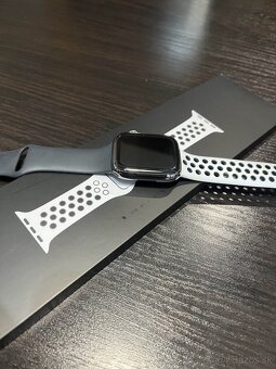  Apple Watch 7 45mm Stainless Steel - GPS + Cellular - 5