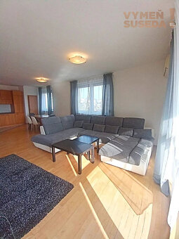 VYMEŇ SUSEDA – VÝNIMOČNÝ 4 IZB. ZARIADENÝ BYT S BALKÓNOM, D - 5