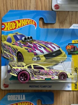 Hot wheels autíčka nové neotvorené 5 kusov (g) Treasure hunt - 5