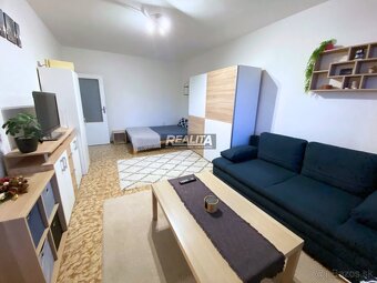 VEĽKOMETRÁŽNY 1-IZBOVÝ BYT, KLOKOČINA, 42m2, LÓGIA - 5