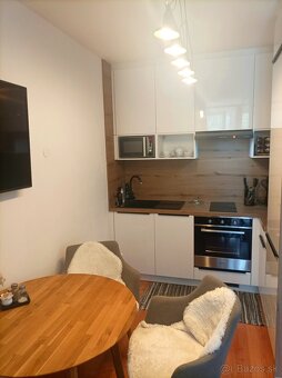 2-izbový byt s balkónom-Ružinov-Galvaniho-bez provizie - 5