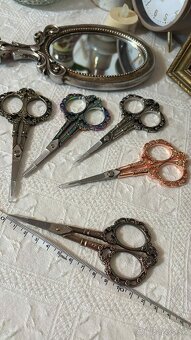 Viacfarebné zdobené nožnice 12 cm - 5