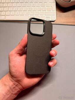 Obaly na telefón iPhone 16 pro - Caudabe, Benks, Dbrand - 5