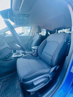 Kia Ceed 1.4 T-GDi FIRST EDITION , 103 kW, 2019, benzín - 5