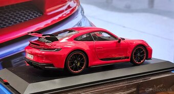PORSCHE GT3 RS 1:18 RED/červená Maisto - 5