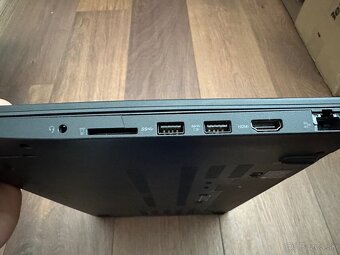 Predám notebook Lenovo T570 - 5