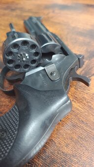 Flobert revolver ALFA 641 cal. 6mm - černý - 5