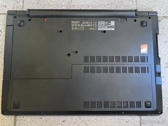 Lenovo B51 / i5 6200U / 8GB RAM / 256GB SSD/ 2x graf./15.6" - 5