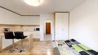 Garsónka s lodžiou–Oravská,ZA - 5