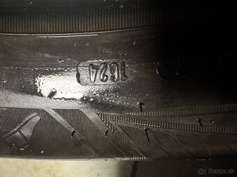 Goodyear Vector 4Seasons Gen-3 215/60 R17 100V - 5