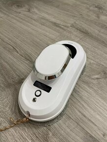 Roboticky umývač okien - 5