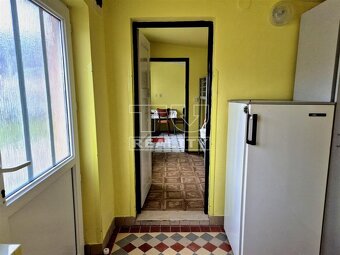 Chalupa v malebnej dedinke Podhradie pri Prievidzi - 5