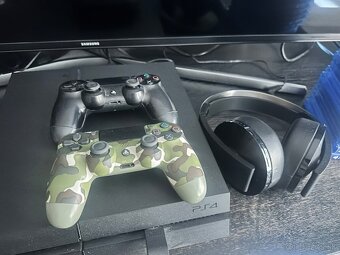 PS4 500GB, 2ovladače, Platinum slúchadla, 17hier - 5