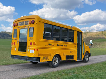 CHEVROLET EXPRESS – USA SCHOOLBUS – 6.6 DURAMAX DIESEL - 5