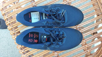 NIKE SHIELD - 5