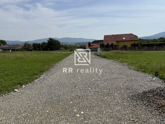 Stavebný pozemok v novej IBV, Ďurďošík – 589 m², IS, rovina - 5