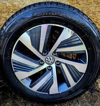 Originál kolesa VW Tiguan Allspace 215/65 R17 elektróny 7JX1 - 5