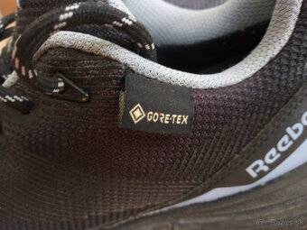 Panske bezecke Gore-Texove botasky Reebok. - 5