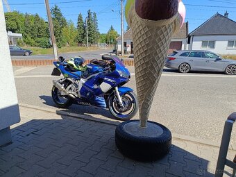 Yamaha YZF-R6 - 5