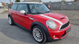 Mini Cooper S 1.6i 16V 163k MT6 3dv. HB za 5.500 € - 5