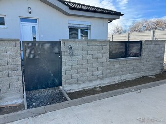 Brány, ploty, prístrešky a kovové konštrukcie na mieru - 5