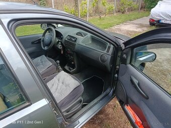 Predám Fiat Punto 1.2 Benzín - 5