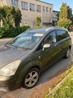 Toyota Corola Verso - 5