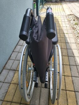 invalidny vozík 43cm odľahčený AL - 5