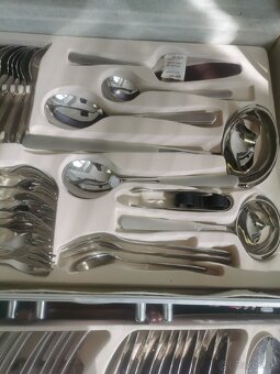 PREDANE Príborov servis pre 12osob - 5