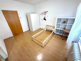 PRENÁJOM: VEĽKÝ 2-IZBOVÝ BYT S DVOMI BALKÓNMI - 5