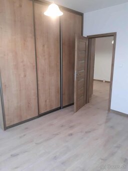 Krásna izba pre ženu v Centre pri Auparku 350 € - 5