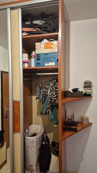 Vstvaná skriňa na mieru - 5