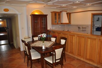 ZÁMOCKÁ novostavba v STAROM MESTE- - 5