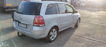 Predám Opel Zafira 1.9 CDTI - 5