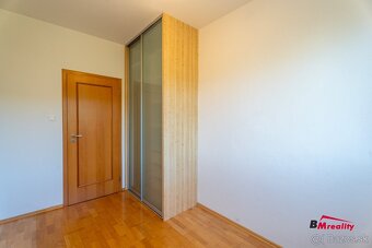 Tichá lokalita v objatí prírody: 3-izbový byt s balkónom - 5