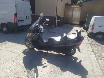 Suzuki Burgman AN 400 - 5