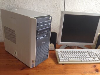 Retro počítač SIEMENS - 5