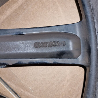 Hliníkové Toyota disky 5x114,3 R20 8,5J ET45 - 5