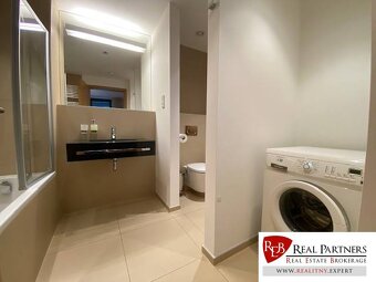 Prenájom 2 izbový byt, 58 m2,River park,Dvořákovo nábrežie,S - 5