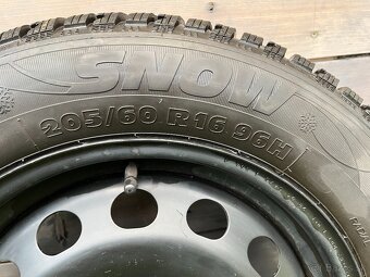 205/60 r16 zimne pneumatiky Kormoran - 5