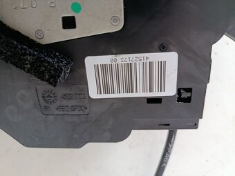 zamok dveri PP megane3 805020022r 50€ - 5