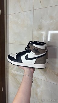 AIR JORDAN 1 RETRO HIGH DARK MOCHA - 5