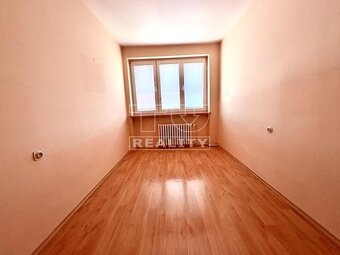 NA PREDAJ IDEÁLNY, VEĽKOMETRÁŽNY 4-IZBOVÝ BYT (88 m2),... - 5