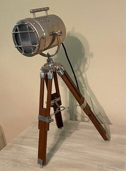 Dizajnová tripod lampa - 5