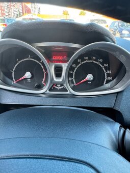 Ford Fiesta - 5