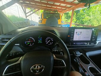 Toyota Sienna XLE 2,5hybrid AWD 2021 nový model - 5