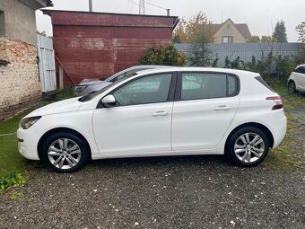 Peugeot 308 1.2 i 81kw, r.11/2015, klima, poškozen motor - 5