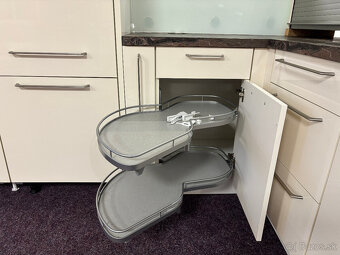 Kuchyň Německé výrobi Nobilia exklusivní stav - 5