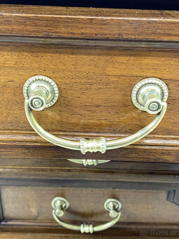 Starožitná komoda s výklopným platom - 5